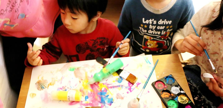 唐津市のatelier de karatsuは子どもの感性を育てるように教育